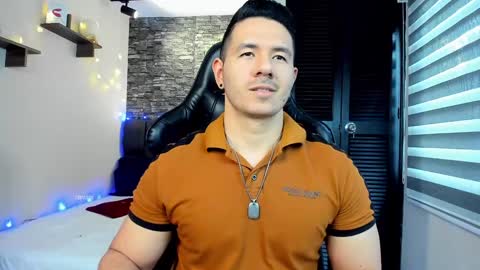 Snapshot of ransoj chatting on December 11, 9:22 pm Jonas online show from December 11, 9:22 pm