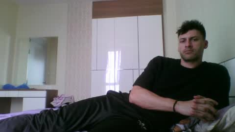 rawdr3 online show from April 24, 5:32 am