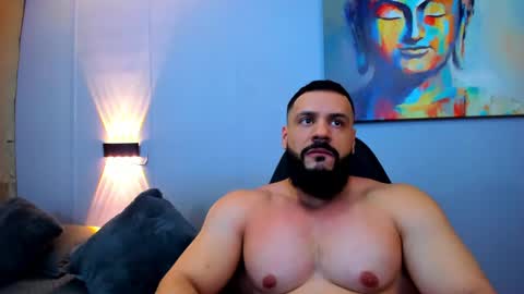 Snapshot of rawmathews chatting on March 3, 1:28 am rawmathews online show from March 3, 1:28 am
