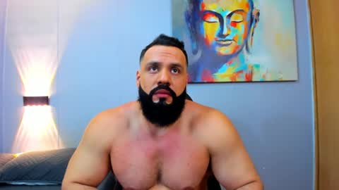 Snapshot of rawmathews chatting on January 11, 3:34 am rawmathews online show from January 11, 3:34 am