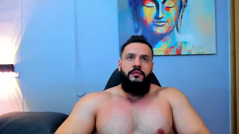 Snapshot of rawmathews chatting on December 19, 3:07 am rawmathews online show from December 19, 3:07 am