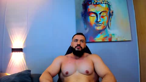 Snapshot of rawmathews chatting on February 19, 2:12 am rawmathews online show from February 19, 2:12 am