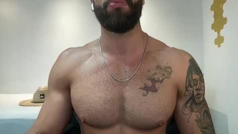 Snapshot of ray90fit chatting on January 16, 1:14 pm rayfit90 online show from January 16, 1:14 pm