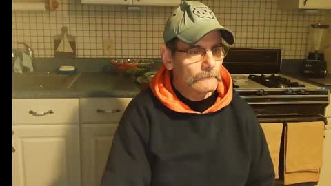 Ray online show from December 24, 1:17 pm