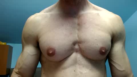 razorramon13 online show from June 4, 7:09 pm
