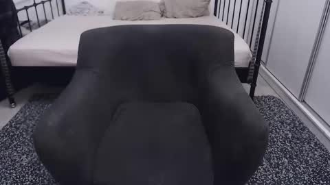 Razvan online show from October 3, 2:16 am