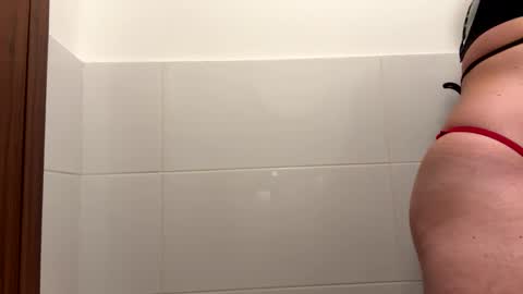 Snapshot of rbldhsmmi7770 chatting on October 9, 10:58 pm rbldhsmmi7770 online show from October 9, 10:58 pm