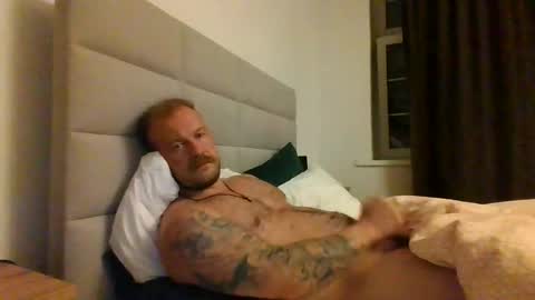 Snapshot of real_viking1 chatting on October 13, 7:20 pm real_viking1 online show from October 13, 7:20 pm