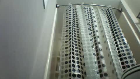 recka810 online show from April 19, 10:15 am