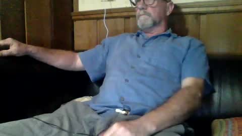 redfox60010 online show from July 2, 4:18 am