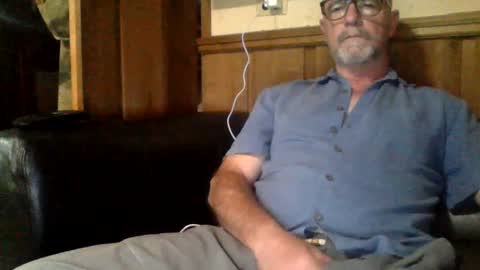 redfox60010 online show from June 29, 6:52 pm
