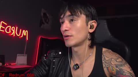 Snapshot of redrum_696 chatting on October 13, 9:43 pm Red online show from October 13, 9:43 pm