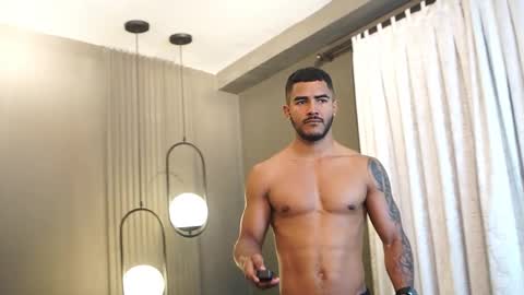 Reik online show from March 24, 12:21 pm