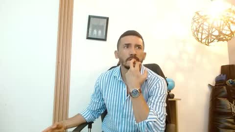 Snapshot of reiko_85_ chatting on September 27, 7:34 pm REIKO online show from September 27, 7:34 pm