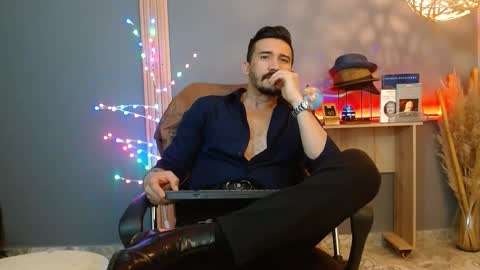   REIKO  online show from March 6, 7:55 pm