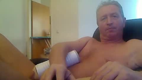 reini7211 online show from March 23, 3:07 pm