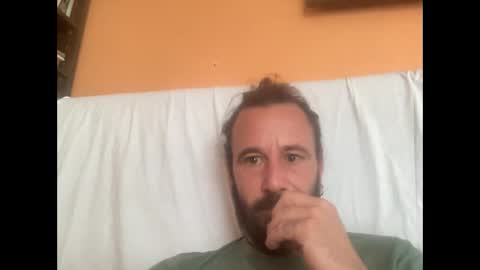 Snapshot of rere3737 chatting on October 1, 2:43 pm rere3737 online show from October 1, 2:43 pm