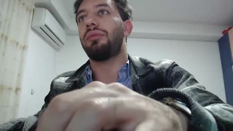 Chris online show from December 25, 5:05 pm