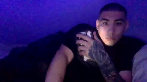 revofficial online show from November 17, 3:42 am