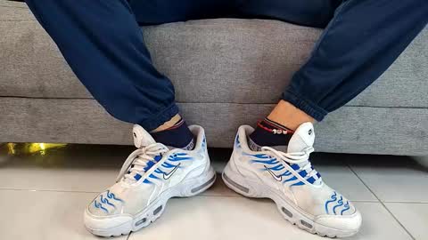 reymasterhot online show from December 15, 4:37 pm