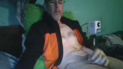 reyes_albert2006 online show from November 14, 7:15 pm