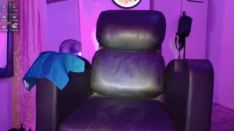 ReyKen online show from April 24, 4:26 am