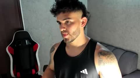 ricardogonzalez666 online show from October 15, 4:36 pm