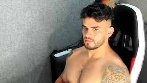 ricardogonzalez666 online show from October 5, 12:25 am