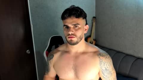 ricardogonzalez666 online show from October 31, 3:08 am
