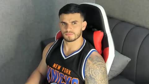 ricardogonzalez666 online show from December 29, 2:06 am