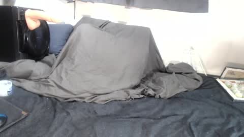 ricardovilla017 online show from March 1, 11:26 pm