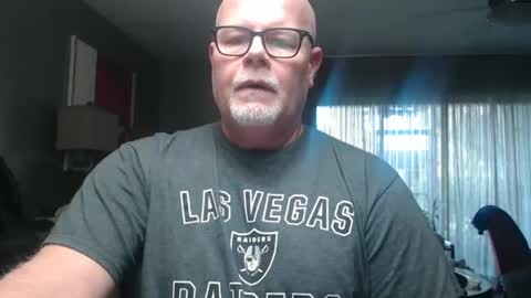 Snapshot of rich32937 chatting on February 28, 12:20 pm rich32937 online show from February 28, 12:20 pm