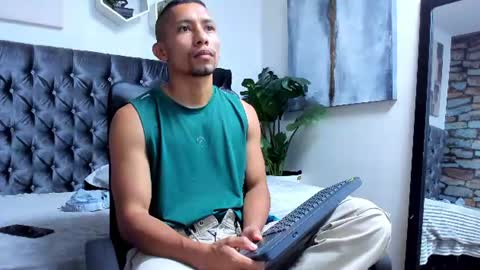 richar_voller online show from July 25, 11:29 am