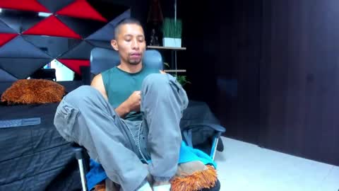 richar_voller online show from April 18, 11:44 am