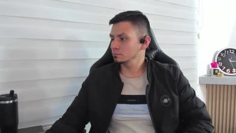 Snapshot of rick_diesel chatting on October 18, 5:12 am Rick Diesel online show from October 18, 5:12 am