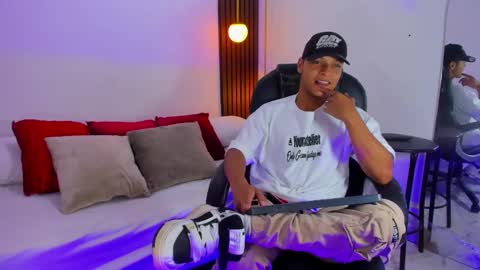 Snapshot of ricky_owens1 chatting on February 22, 8:26 pm Ricky online show from February 22, 8:26 pm