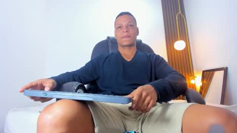 Snapshot of ricky_owens1 chatting on January 27, 9:00 pm Ricky online show from January 27, 9:00 pm