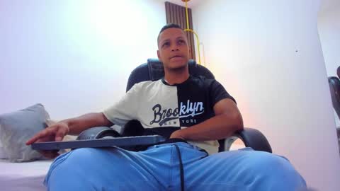 Snapshot of ricky_owens1 chatting on March 6, 8:05 pm Ricky online show from March 6, 8:05 pm
