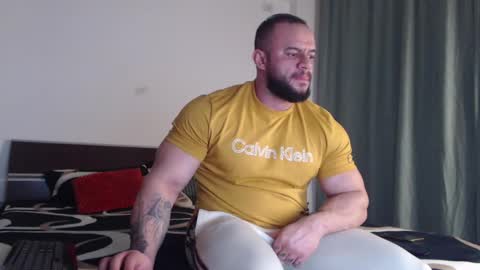 Snapshot of rickymiami1 chatting on March 4, 9:11 pm rickymiami1 online show from March 4, 9:11 pm