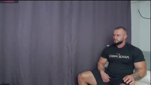 Snapshot of rickymiami1 chatting on September 25, 9:46 pm rickymiami1 online show from September 25, 9:46 pm