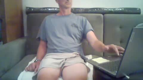 Snapshot of ridemehigh1 chatting on September 14, 2:35 am ridemehigh1 online show from September 14, 2:35 am