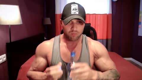 Snapshot of rikadler chatting on September 18, 10:17 am rikadler online show from September 18, 10:17 am