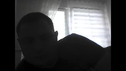 Snapshot of ro112458 chatting on September 29, 8:35 am rosta online show from September 29, 8:35 am