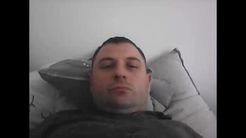 Snapshot of ro112458 chatting on October 19, 12:08 pm rosta online show from October 19, 12:08 pm