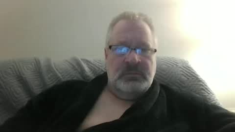 rob872217 online show from April 23, 8:19 am