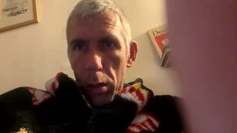 robjockey83 online show from April 11, 12:18 am