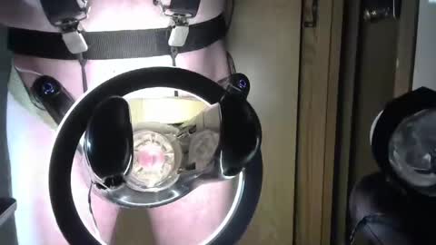 Robodickmilker online show from February 12, 1:09 am