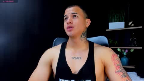 rocco_santos online show from January 16, 1:30 am