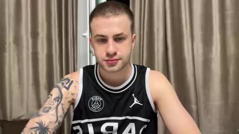 Snapshot of rodrigoveira chatting on September 23, 8:41 pm Rodrigo online show from September 23, 8:41 pm