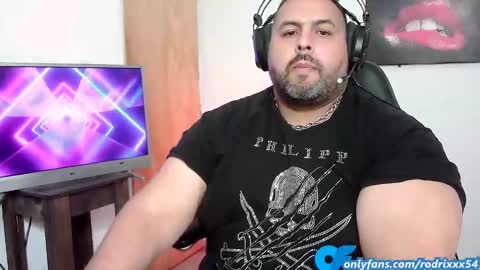 rodrixxx54 online show from January 26, 11:18 pm